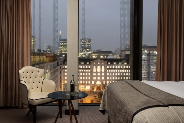 Montcalm Royal Hotel London bedroom